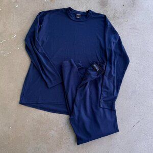 PATAGONIA CAPILENE NAVY BLUE LONG SLEEVE & PANTS BASE LAYER THERMAL SET